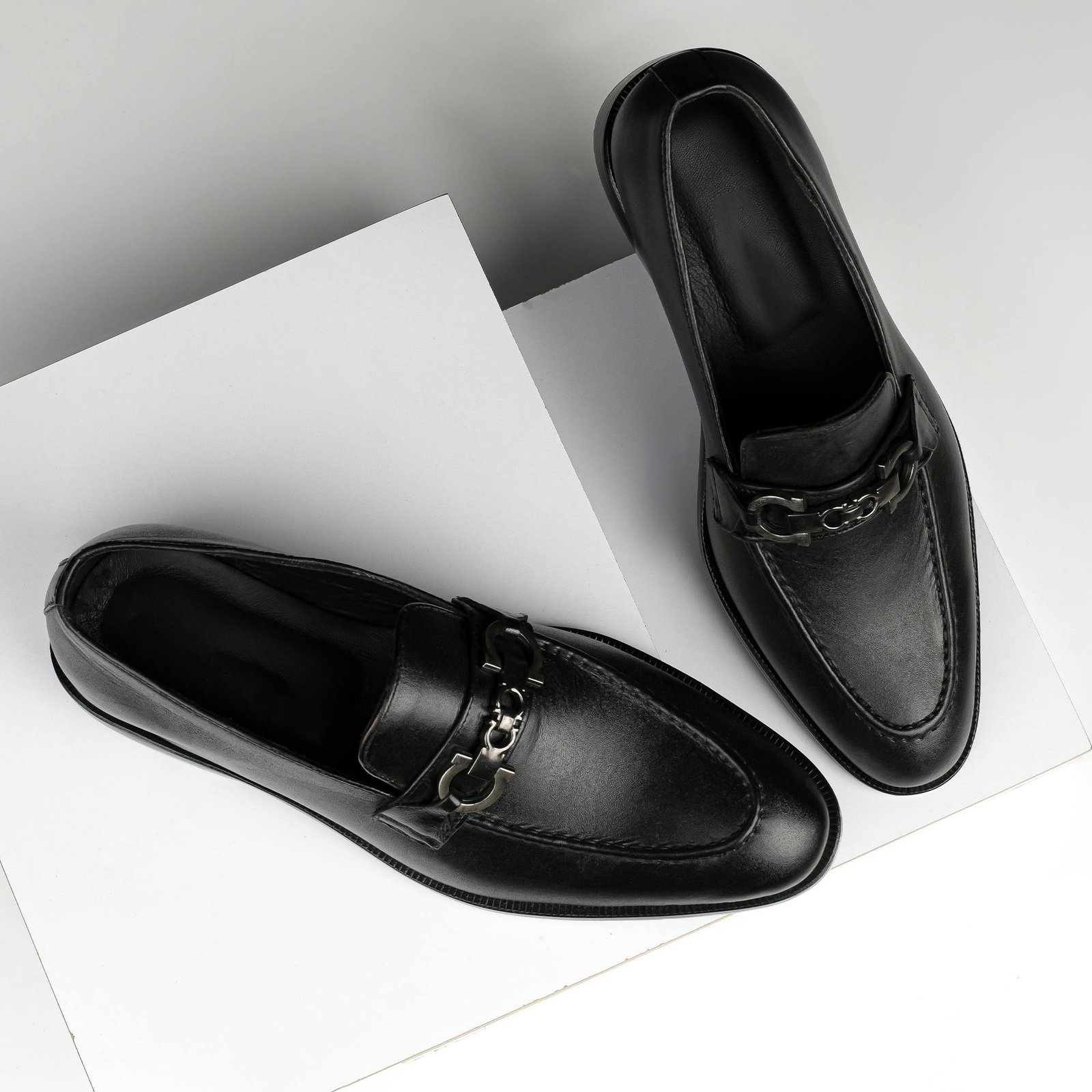 Executive Chain Loafer