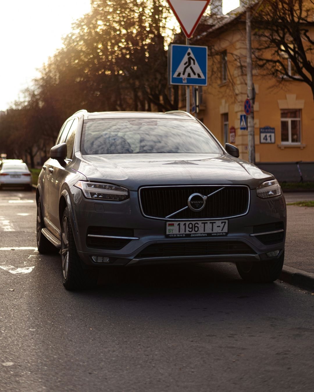 VOLVO XC60 • 2026